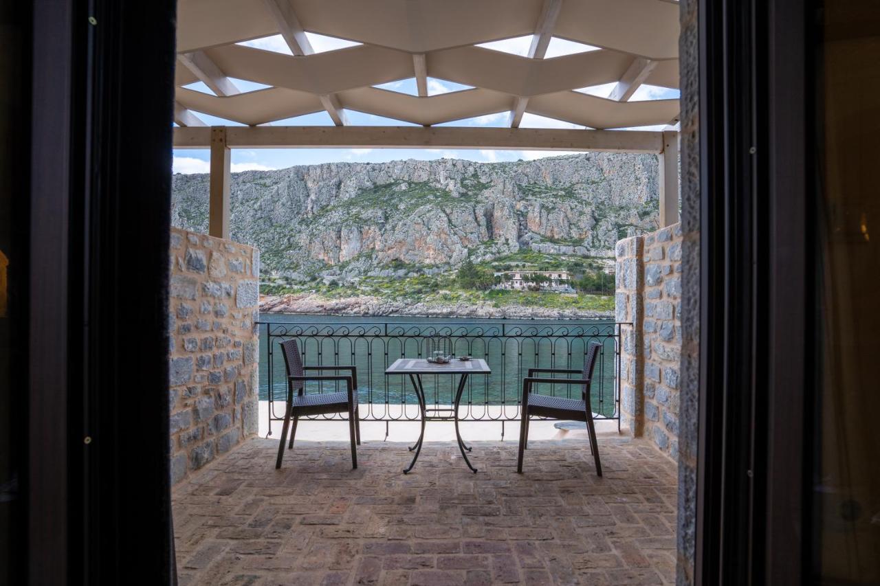 Guesthouse Laoula Gerolimenas Exterior photo