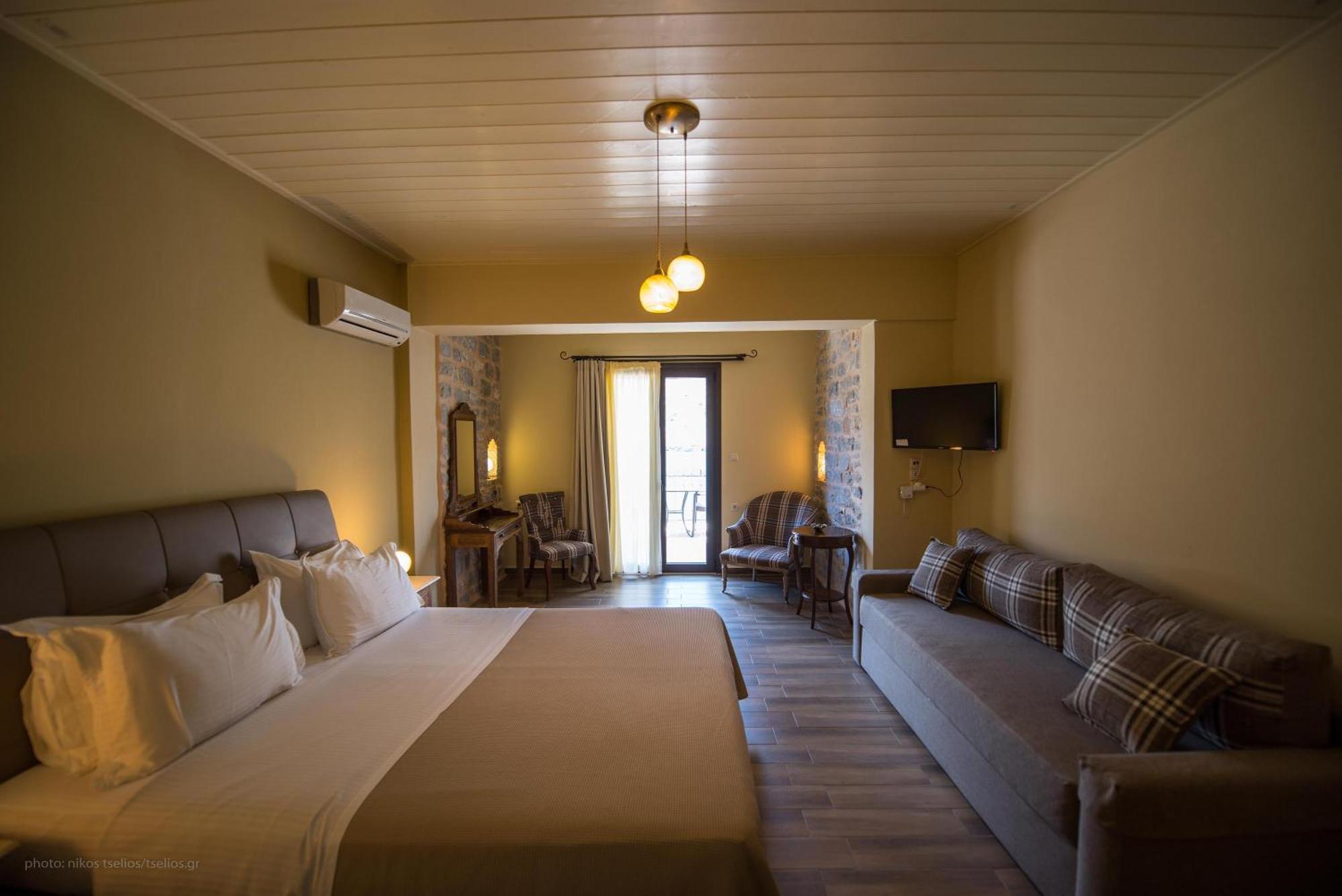 Guesthouse Laoula Gerolimenas Exterior photo